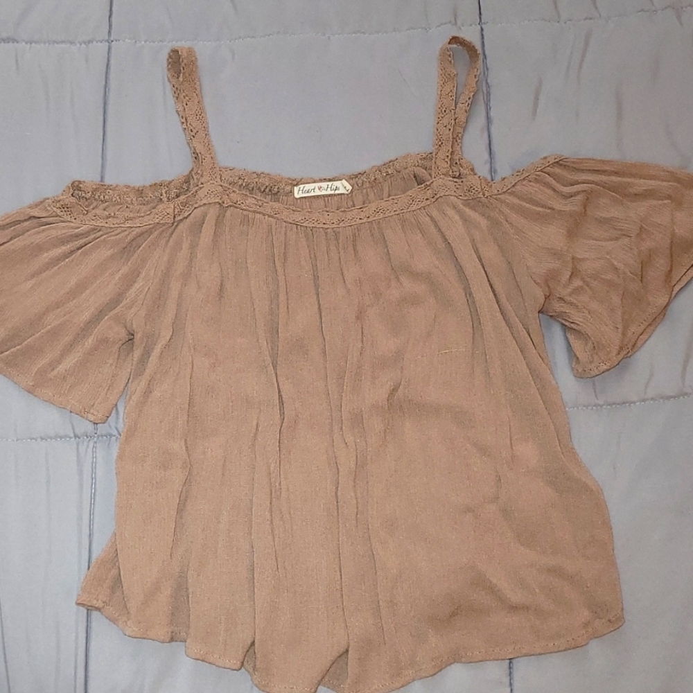 Size S, tan blouse
